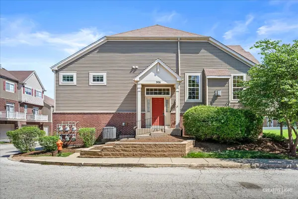 906 Neudearborn LN, Naperville, IL 60563