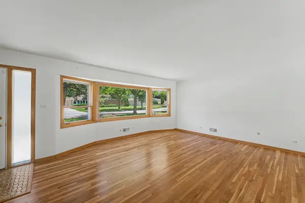 Address not disclosed, Glenview, IL 60025