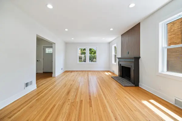 11304 S Lowe AVE, Chicago, IL 60628