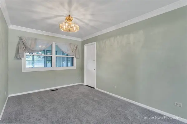 226 Lincolnshire CT, Bolingbrook, IL 60440