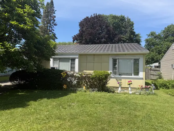 836 E Division ST, Lombard, IL 60148