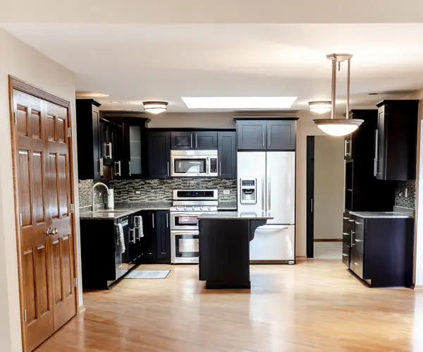 17245 Grange DR, Orland Park, IL 60467