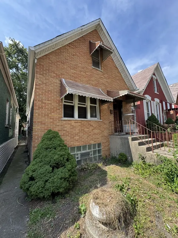 3236 S Leavitt ST, Chicago, IL 60608