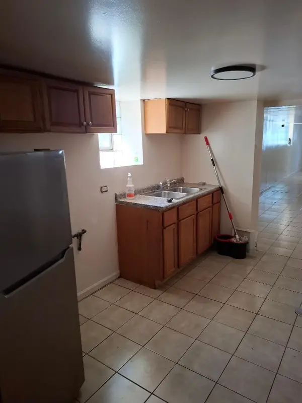 4463 S princeton ST, Chicago, IL 60609