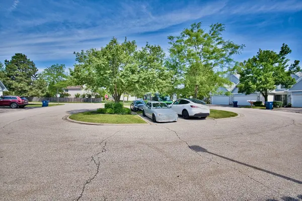 1506 Fernwood CT, Gurnee, IL 60031