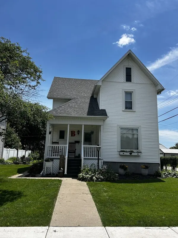 405 8th ST, Mendota, IL 61342