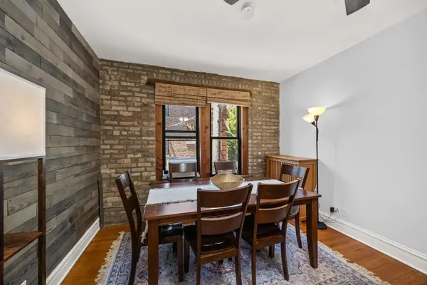 146 Clyde AVE #2W, Evanston, IL 60202