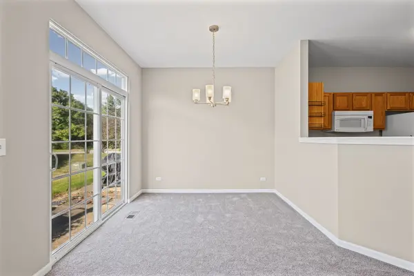 535 N Red Deer RD #535, Round Lake, IL 60073