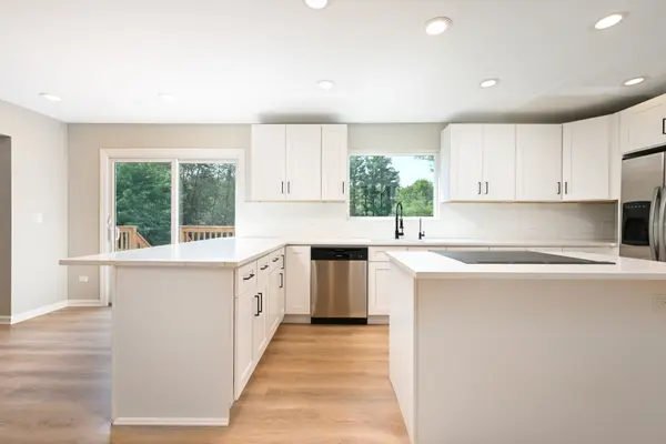 8307 Concord DR, Bull Valley, IL 60098