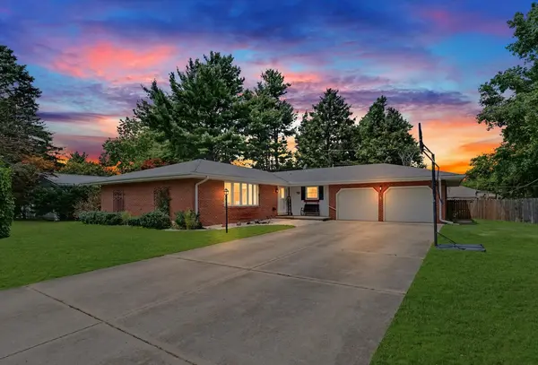Monticello, IL 61856