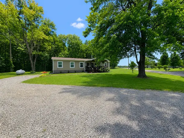 1290 Mount Sterling RD, Brookport, IL 62910