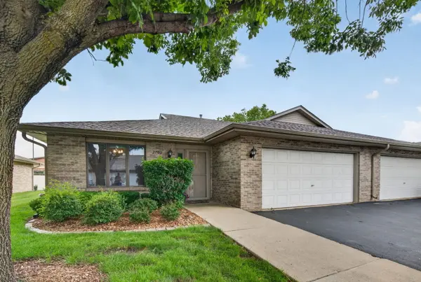 2700 Eagle DR #2700,  Joliet,  IL 60436