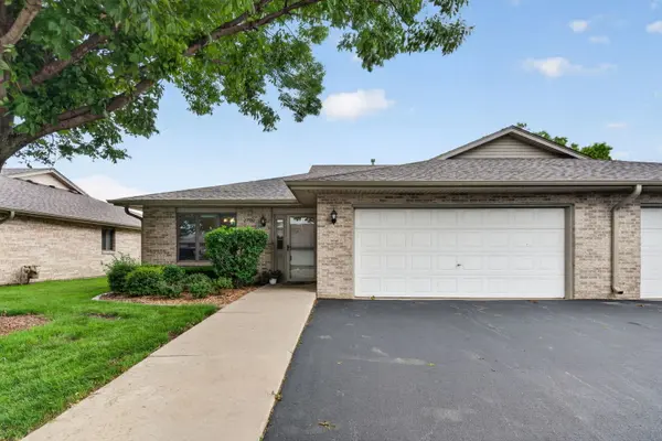 2700 Eagle DR #2700, Joliet, IL 60436