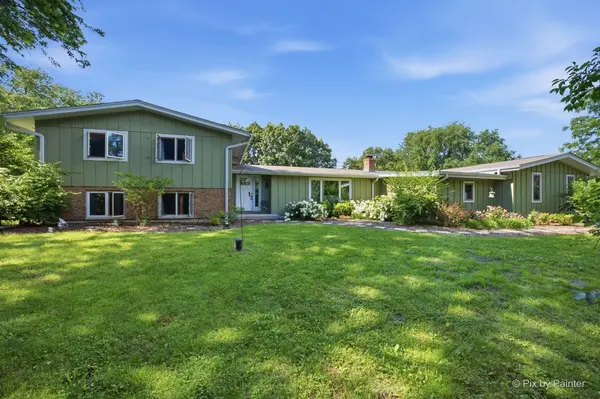 4N560 Snowbird CT, St. Charles, IL 60175