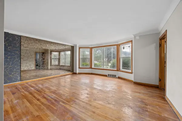 1716 N Neva AVE, Chicago, IL 60707