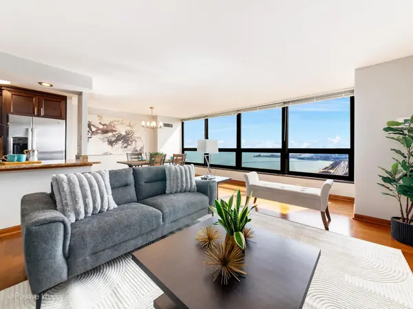 360 E RANDOLPH ST #3902, Chicago, IL 60601