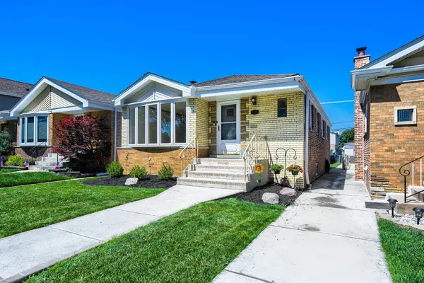 5122 S Normandy AVE, Chicago, IL 60638