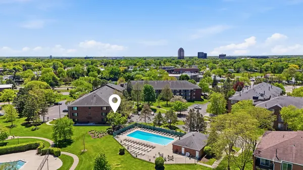 520 Biesterfield RD #119F, Elk Grove Village, IL 60007