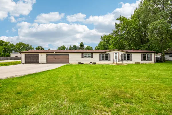 197 E Cermak RD, Braidwood, IL 60408