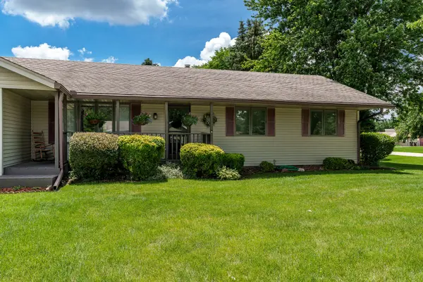 7431 FARVIEW DR, Cherry Valley, IL 61016