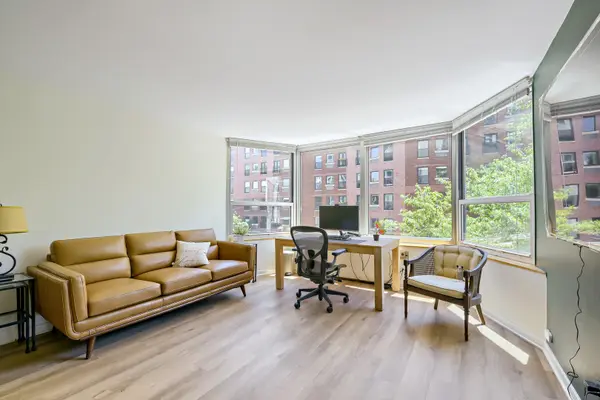 720 W Gordon TER #3R, Chicago, IL 60613