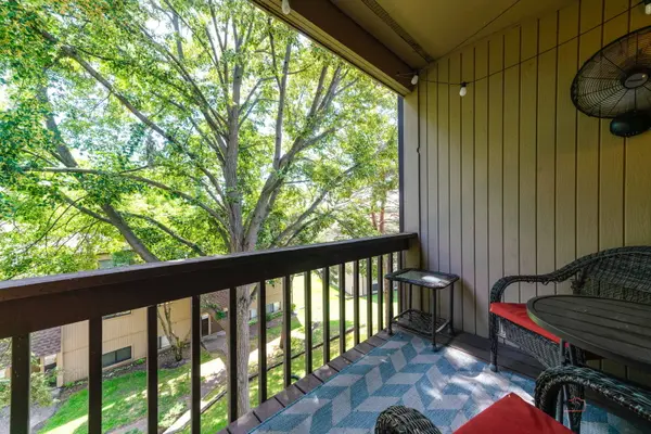 53 Oak Hill Colony ST #10, Fox Lake, IL 60020