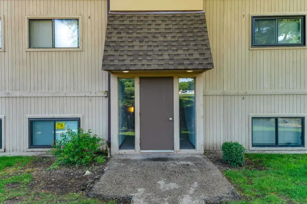 53 Oak Hill Colony ST #10, Fox Lake, IL 60020