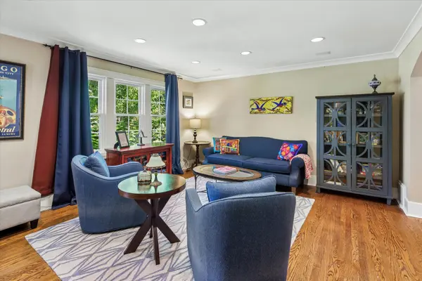 5321 W Pensacola AVE, Chicago, IL 60641