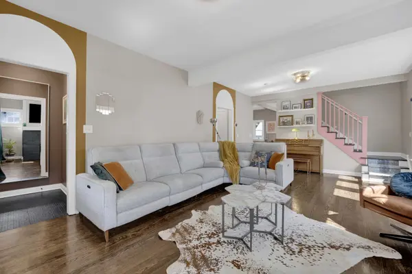 410 W Maple ST, Lombard, IL 60148