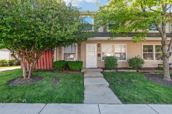 1796 Queensbury CIR, Hoffman Estates, IL 60169