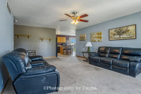 475 S Elm AVE, St. Anne, IL 60964