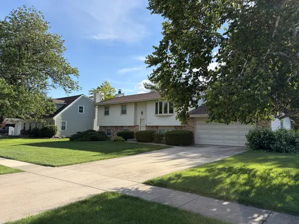 101 S Parkside RD, Normal, IL 61761