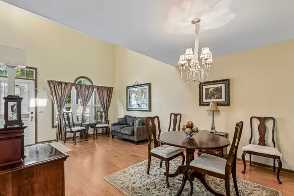 459 Davinci CIR, Bolingbrook, IL 60440