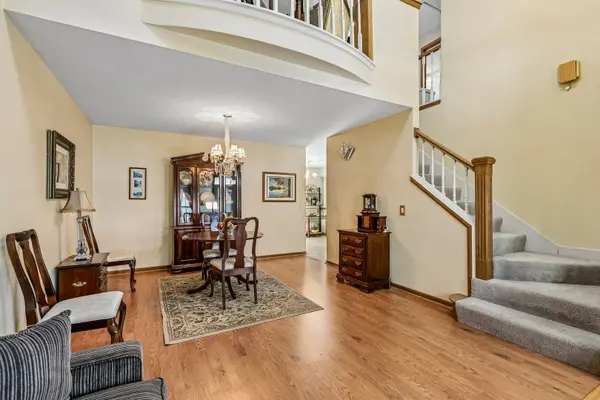 459 Davinci CIR, Bolingbrook, IL 60440
