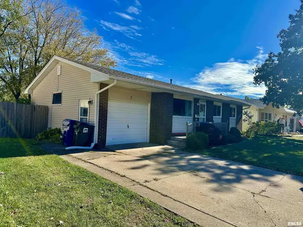 7 VISTA CT, Davenport, IA 52806