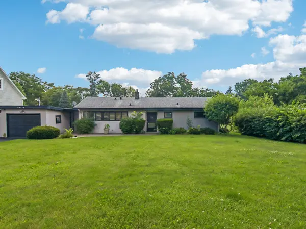 1N570 Forest AVE, Glen Ellyn, IL 60137