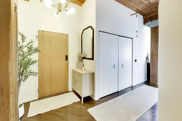 550 N Kingsbury ST #423, Chicago, IL 60654