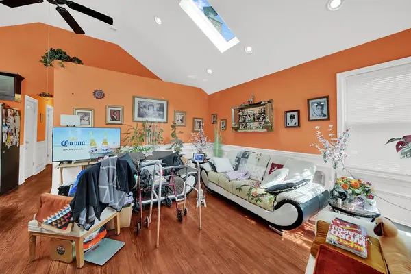 6228 S Menard AVE, Chicago, IL 60638