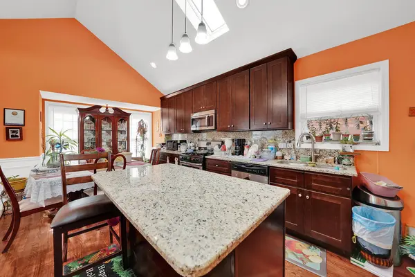 6228 S Menard AVE, Chicago, IL 60638