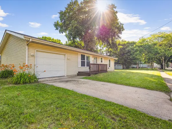 712 Cherry ST, Rockford, IL 61101
