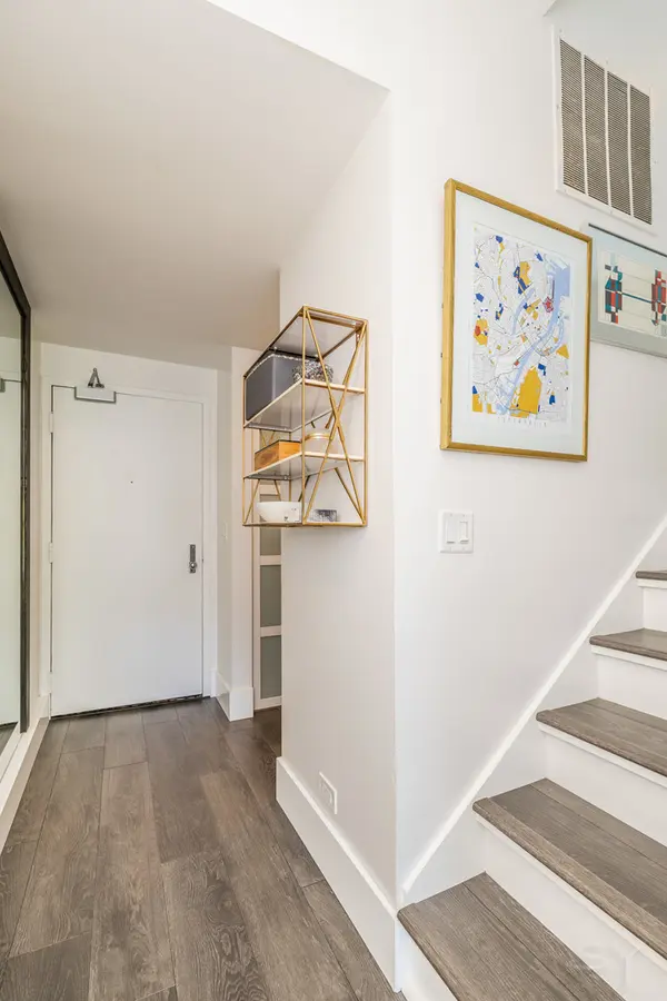 2343 N Greenview AVE #211, Chicago, IL 60614