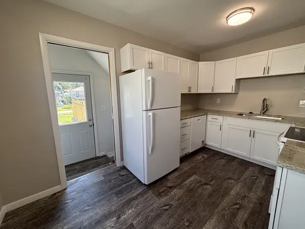 1311 W 37th ST, Davenport, IA 52806