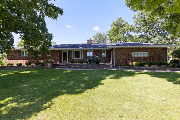 1048 N Blind RD, Chana, IL 61015
