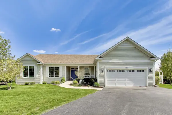 1126 Oak Point CT, Antioch, IL 60002