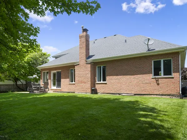 1048 Yamma RDG, New Lenox, IL 60451