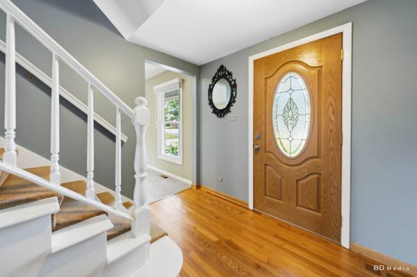 846 Pheasant Walk DR, Schaumburg, IL 60193