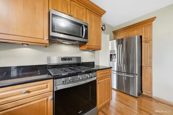 846 Pheasant Walk DR, Schaumburg, IL 60193