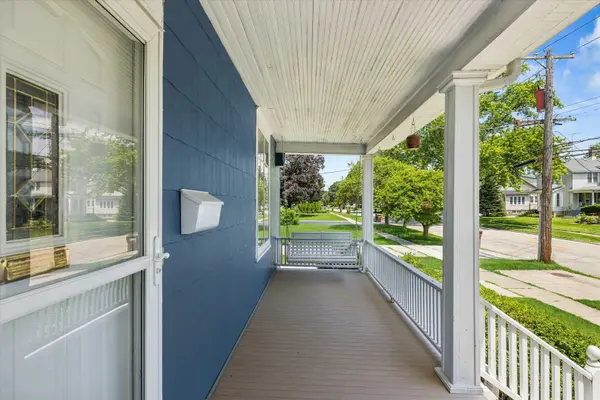 805 Clay ST, Woodstock, IL 60098