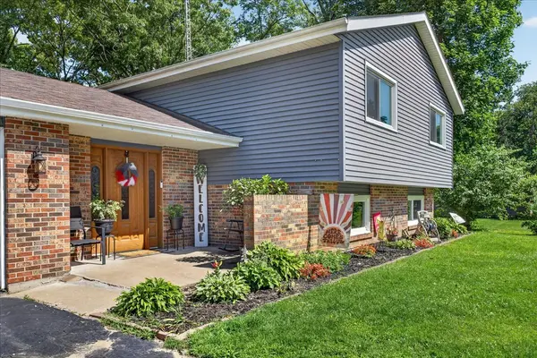 13837 Beaver DR, Roscoe, IL 61073