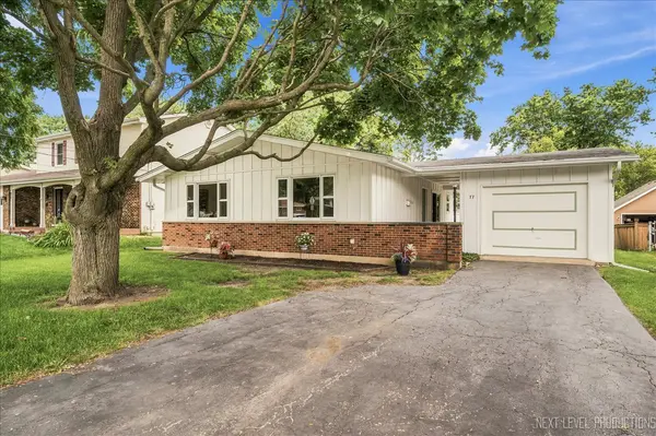 77 S Chase AVE, Lombard, IL 60148
